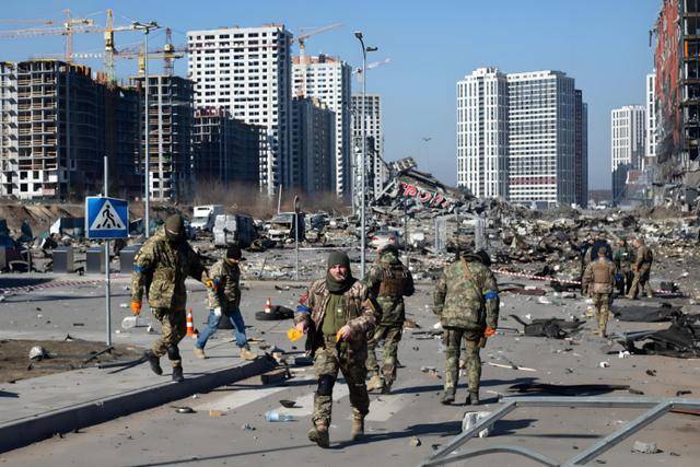 皇冠信用平台出租出售_俄军7亿美元导弹车一夜蒸发皇冠信用平台出租出售,特朗普很激动,忽悠乌克兰继续打!