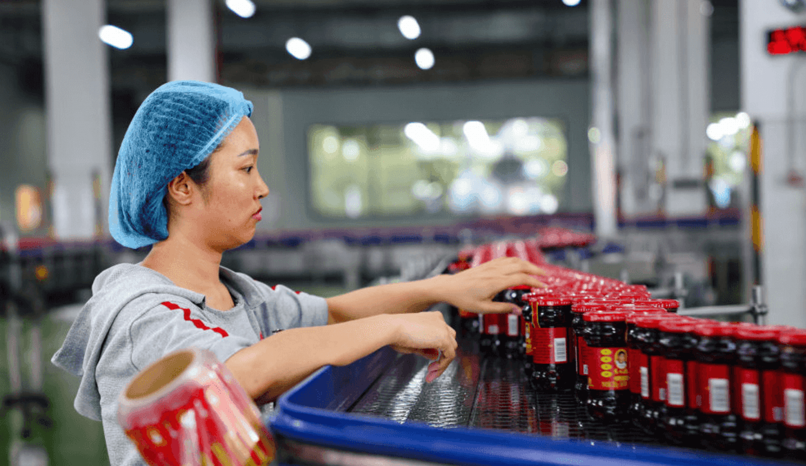 皇冠信用网如何注册_“摆烂”后卖了54亿皇冠信用网如何注册，贵州前首富稳居行业“铁王座”